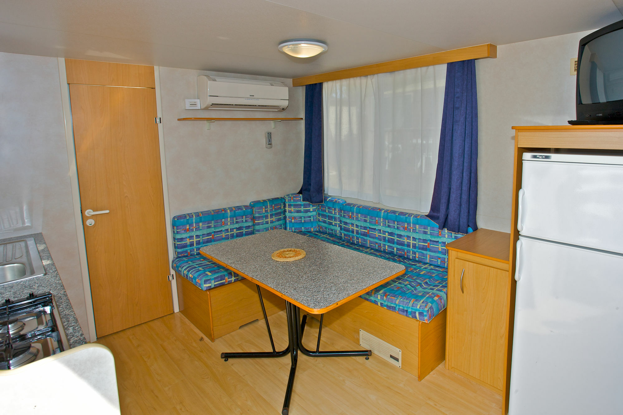 Arena Indije Mobile Homes Банджоле Экстерьер фото